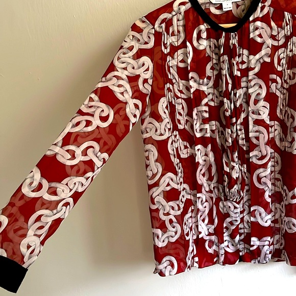 Diane von Furstenberg blouse, size 2 - Picture 4 of 4